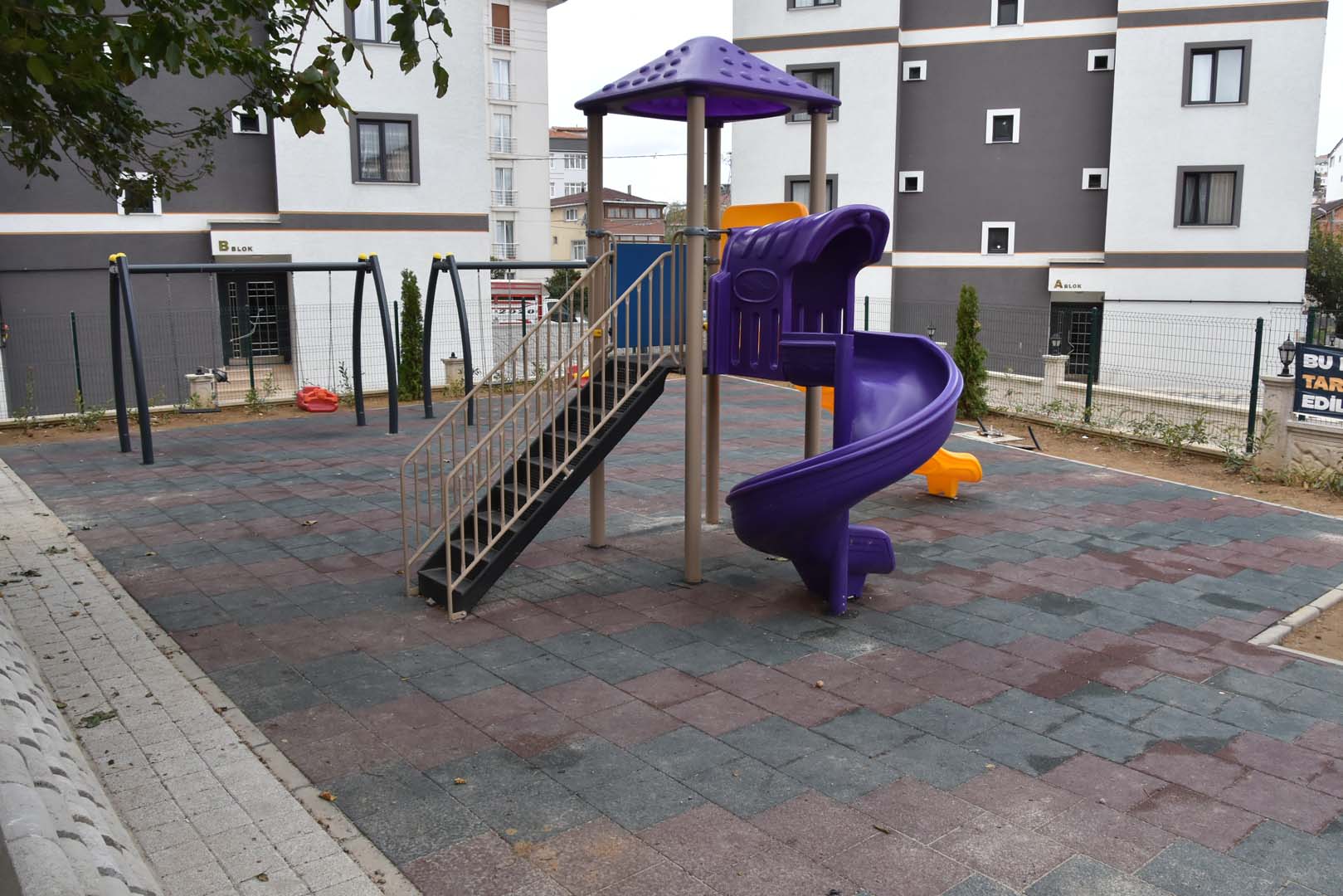 Pendik Belediyesi Sülüntepe Mahallesi'ne yeni park inşa etti!