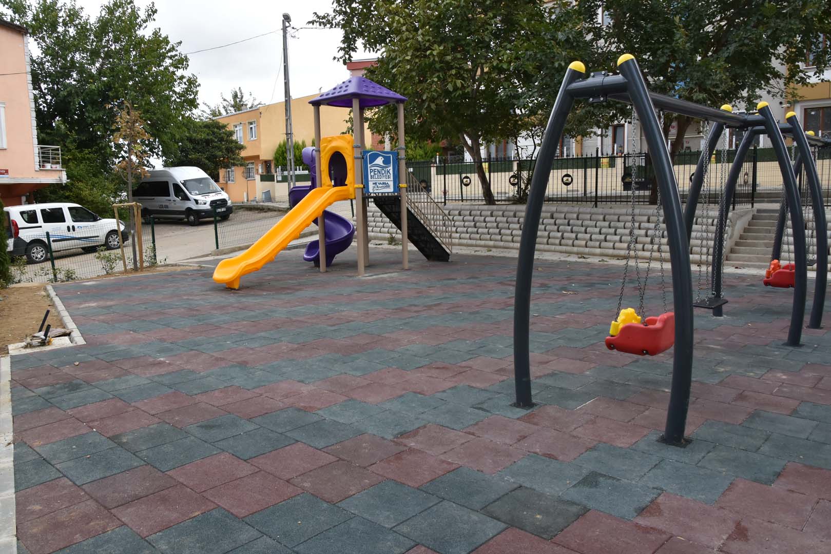 Pendik Belediyesi Sülüntepe Mahallesi'ne yeni park inşa etti!