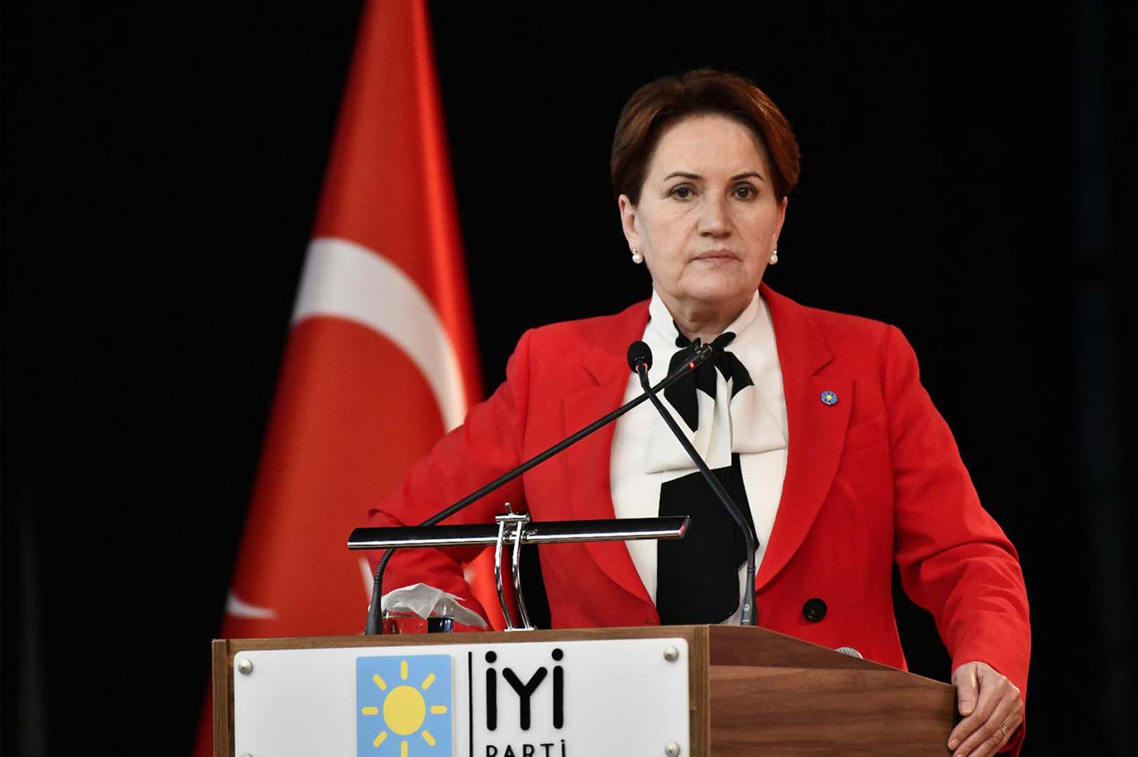 Altılı masada bir çatlak daha! Meral Akşener, Kemal Kılıçdaroğlu'nun başörtüsü teklifine tepki gösterdi: Kapanmış yaraları konuşmayı doğru bulmuyorum