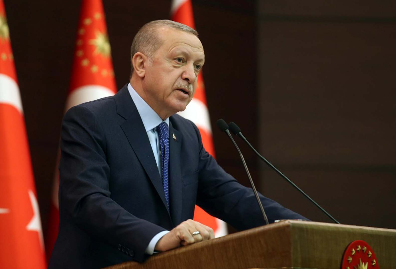 Şair Ataol Behramoğlu'ndan başörtüsü konusuna skandal sözler! Birçok kadın türbanı kendiliğinden çıkaracak