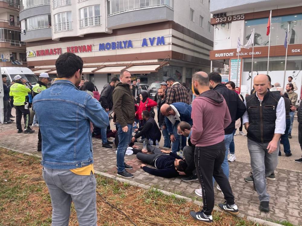 Bursa'da dehşete düşüren servis kazası! Yaralılar var
