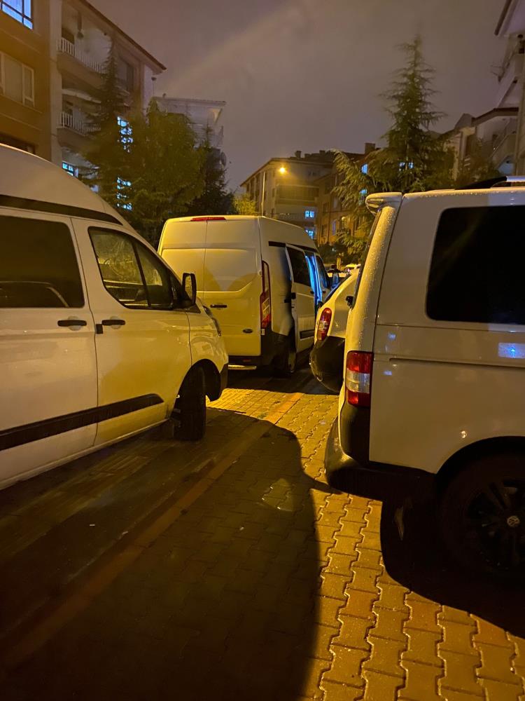 Kadın cinayetleri bitmek bilmiyor! Boşanma aşamasındaki adam ailesini katletti! Eşini ve çocuklarını öldürüp intihar etti