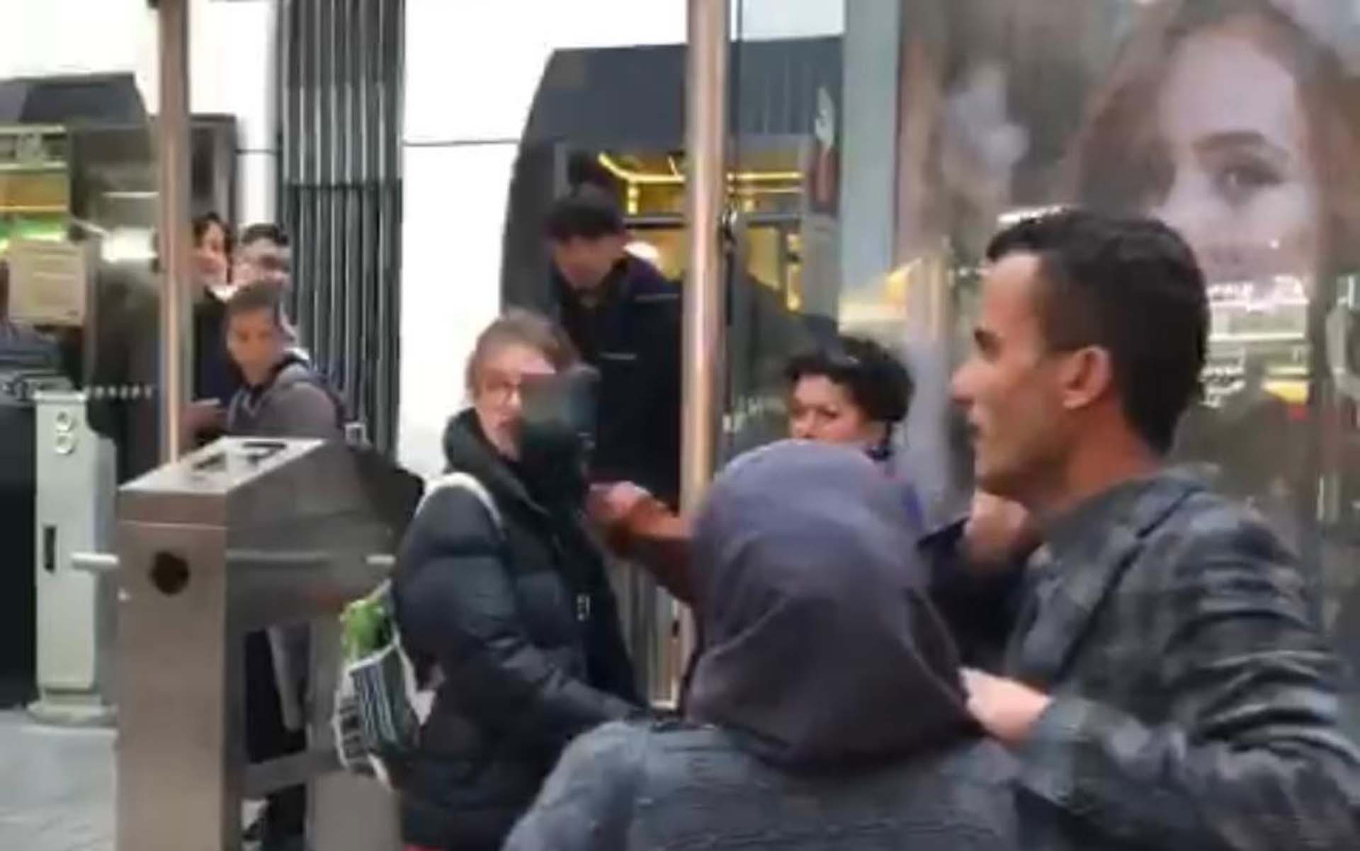 Eskişehir'de çantasıyla herkese saldıran kadın konuştu! İnsanlara vurma nedeni açıkladı