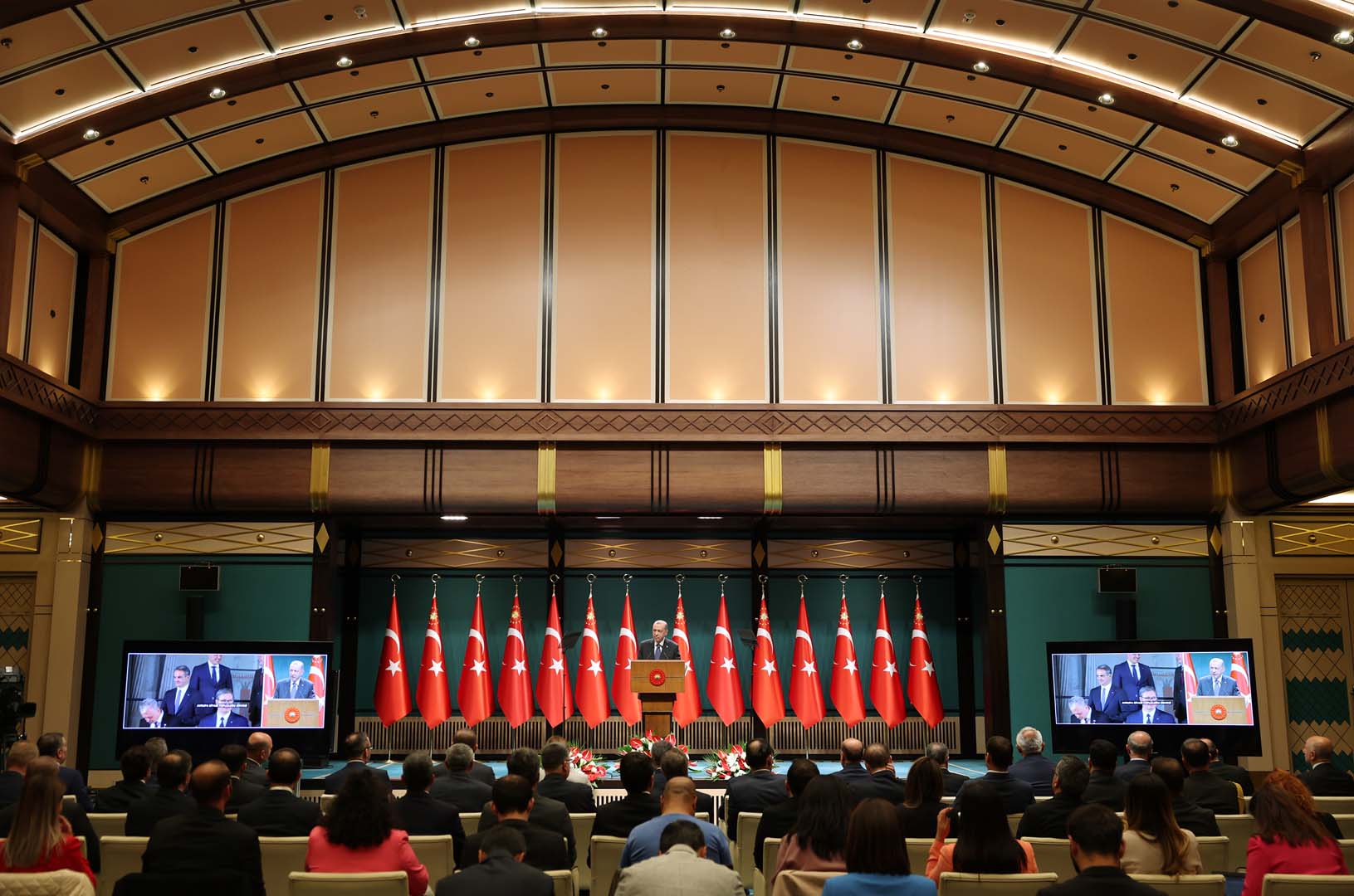 CANLI |Cumhurbaşkanı Erdoğan Kabine Toplantısı sonrası Millete Sesleniş konuşması gerçekleştirdi! Önemli açıklamalarda bulundu!