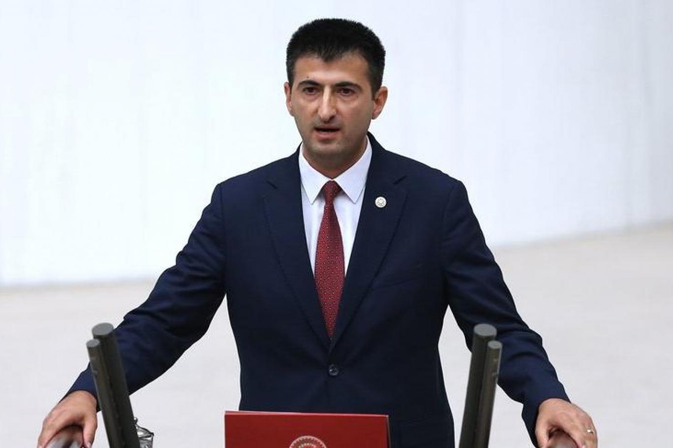 Son dakika |Yazılı açıklamayla duyurdu: Mehmet Ali Çelebi, AK Parti'ye katıldı