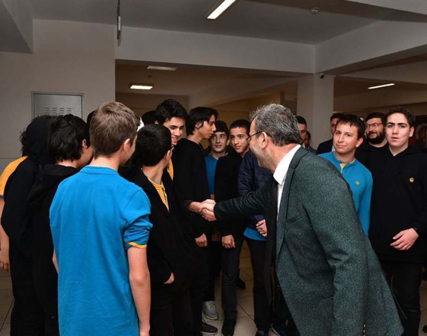 Belediye Başkanı Ahmet Cin'den futbol şov! Hareketleri ile büyük beğeni topladı!