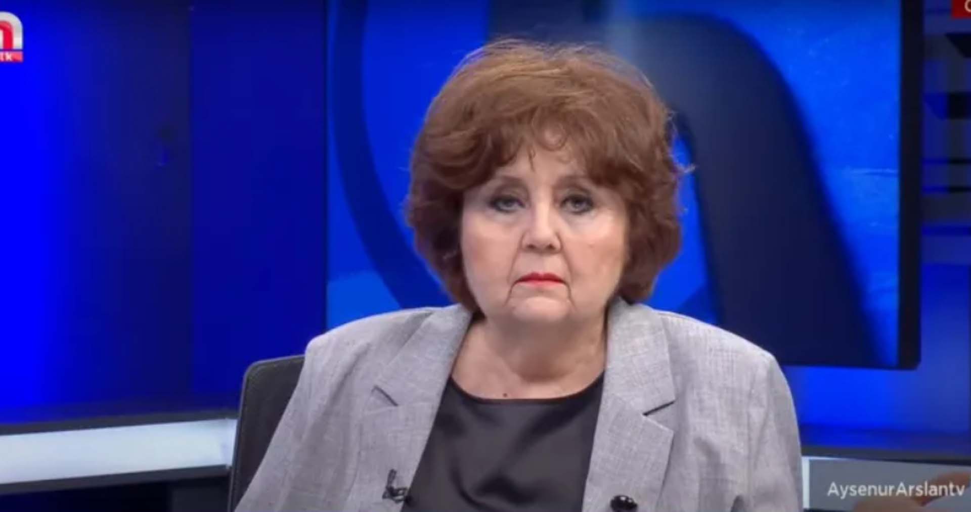 Halk TV sunucusu Ayşenur Arslan, iftar yapan öğrencileri hedef aldı! Yer sofrasında yemek yiyen bir akıldan bilim falan beklemeyin