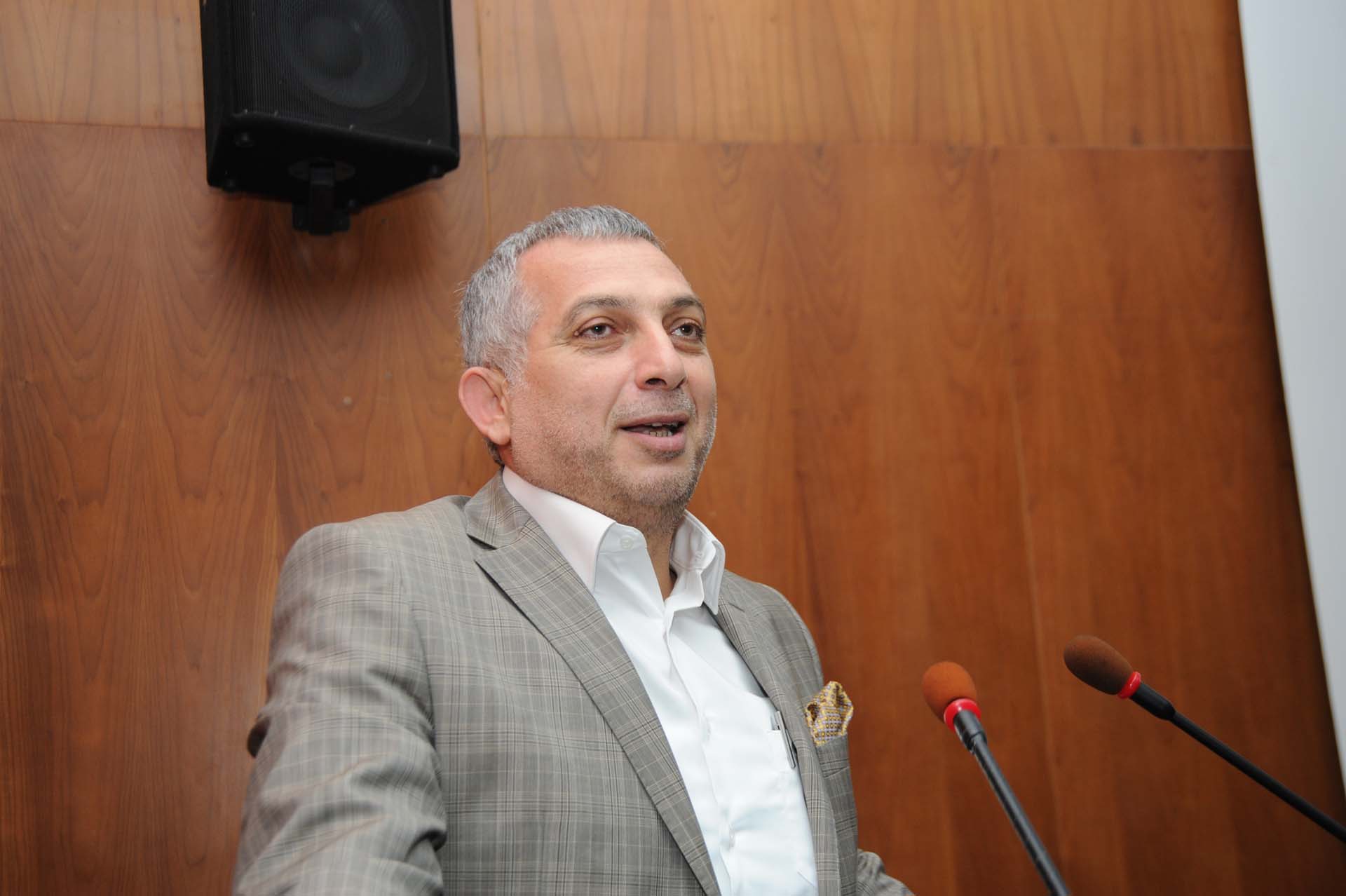 AK Partili Metin Külünk: Vatandaş elindeki Dolar'ı çıkarırsa, Dolar 7-8 liraya düşer 