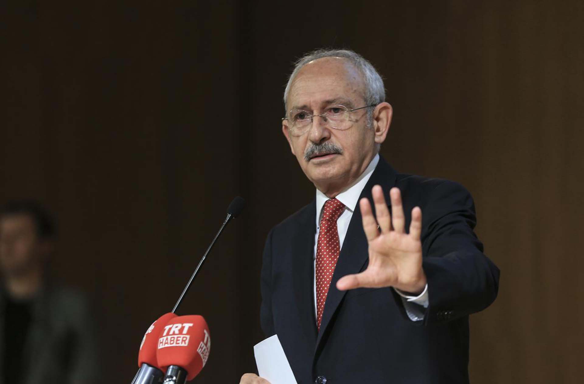 Sabah yazarı Mahmut Övür'den Kılıçdaroğlu hakkında çarpıcı iddia: Gel de merak etme, Kılıçdaroğlu o kayıp 8 saatte ne yaptı?