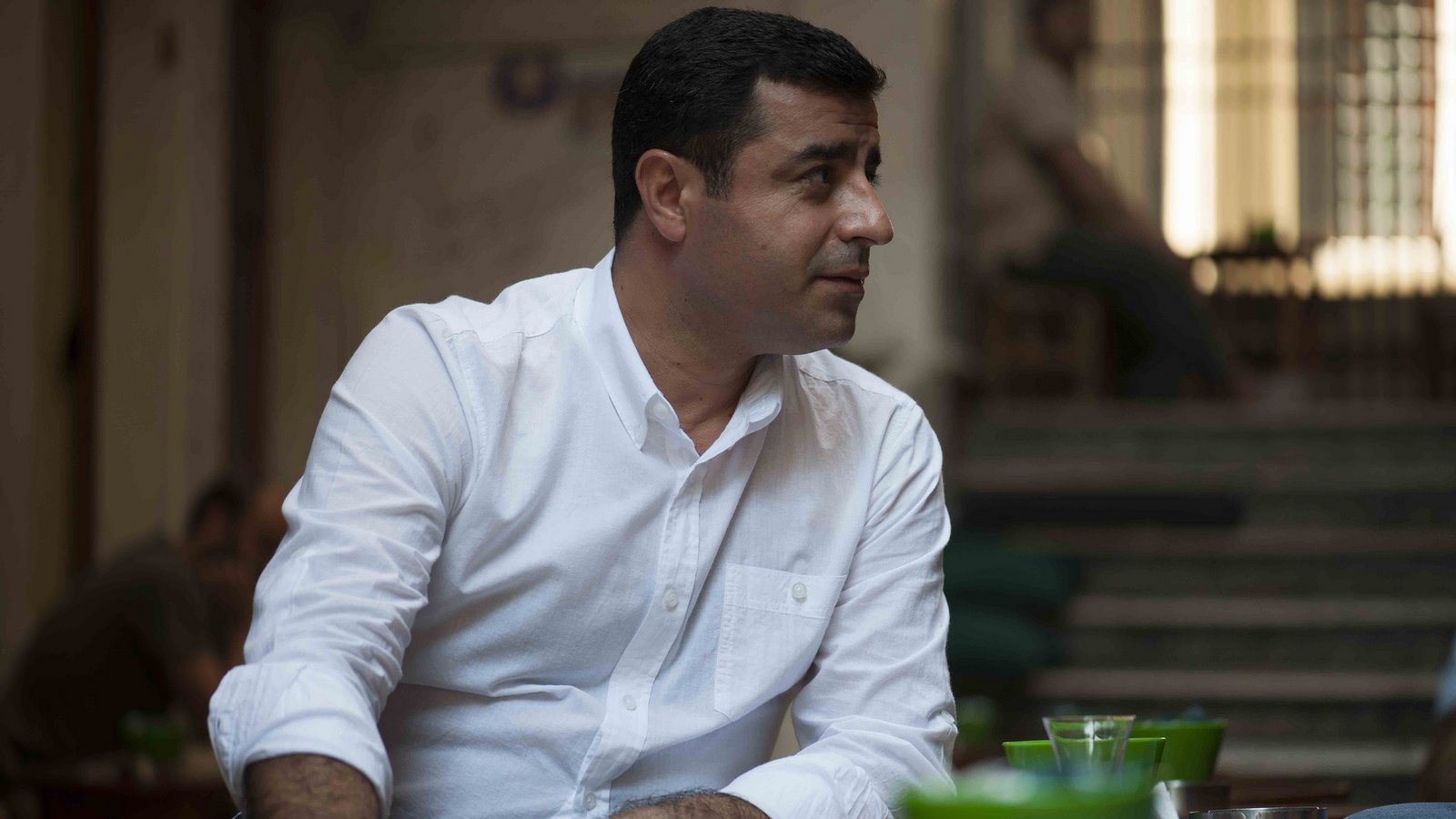 Eski HDP Genel Başkanı Selahattin Demirtaş'ın davasında karar açıklandı: 2 yıl 6 ay hapis cezası