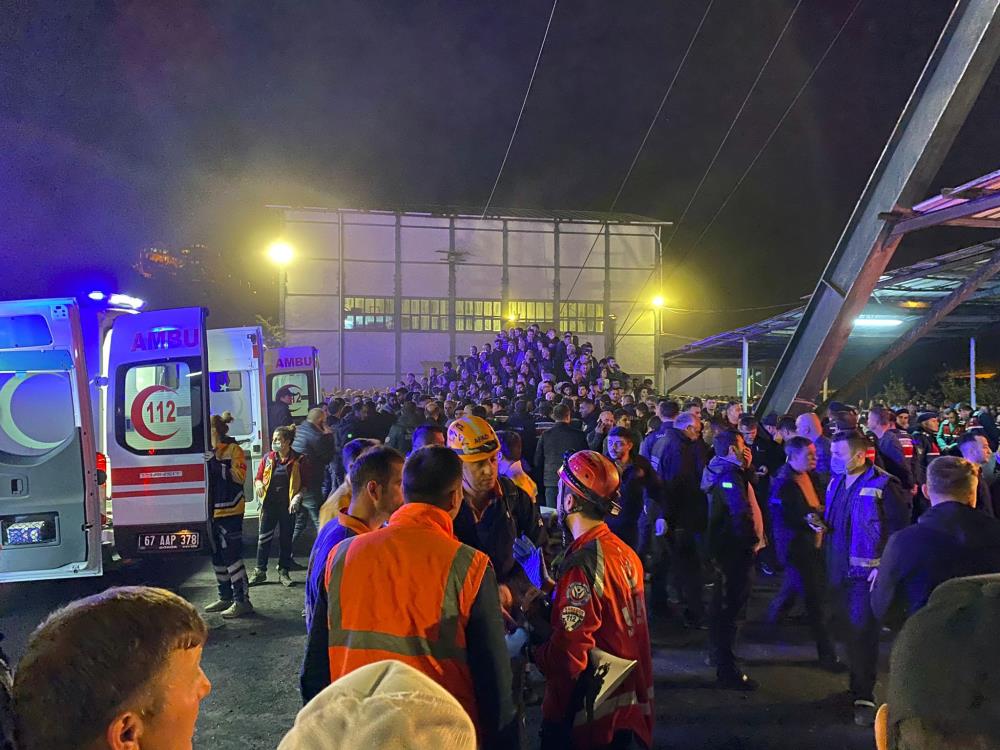 Enerji Bakanı Fatih Dönmez: İlk değerlendirmeler grizu patlaması olduğu şeklinde