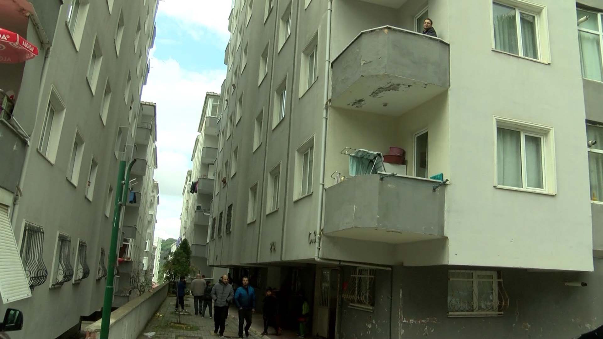 İstanbul Maltepe'de çekiçli dehşet! Genç kadını çocuğunun gözü önünde darp edip öldürdü