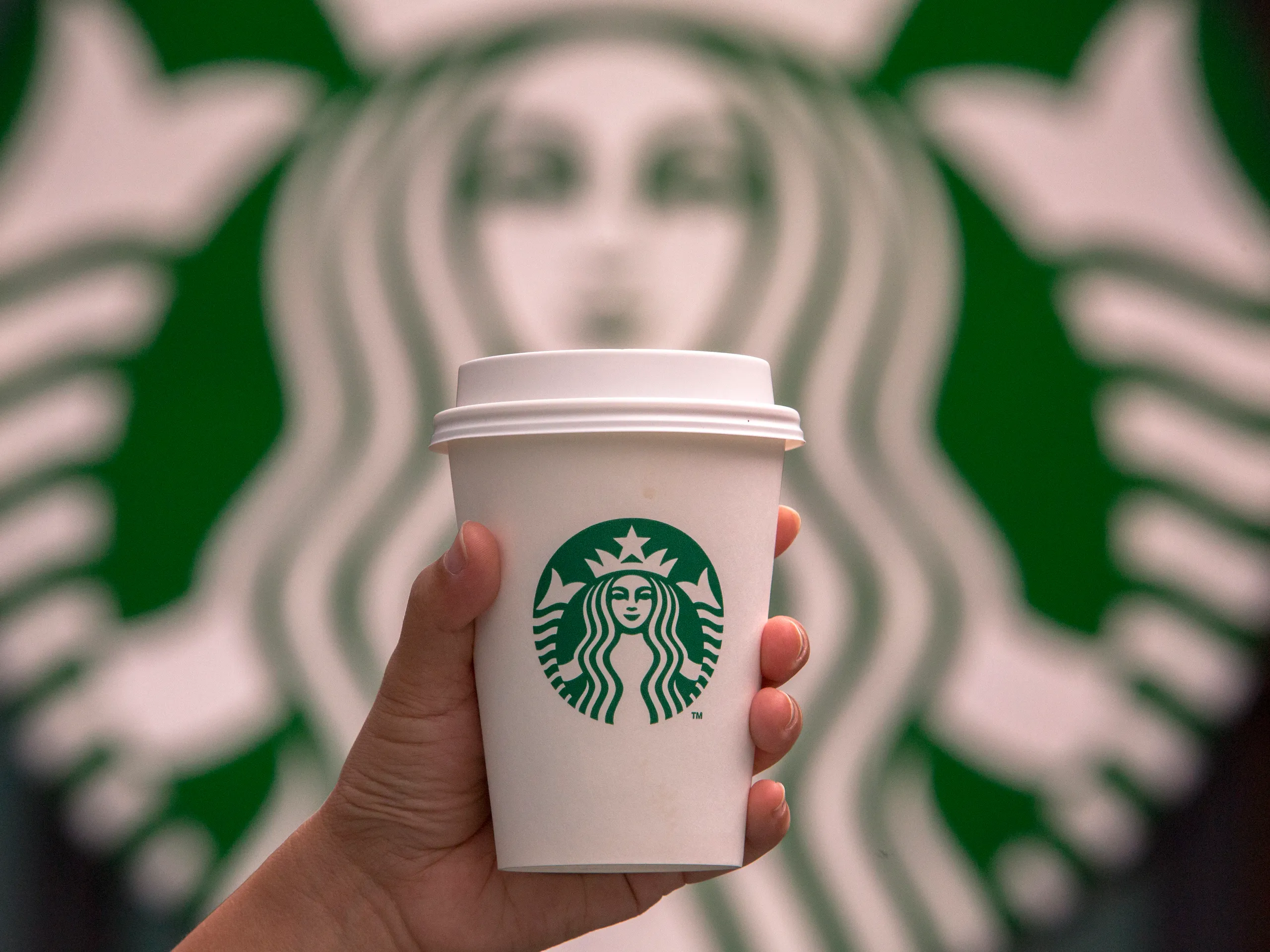 Starbucks bayilik veriyor mu? Starbucks franchise ücreti 2022 ne kadar?