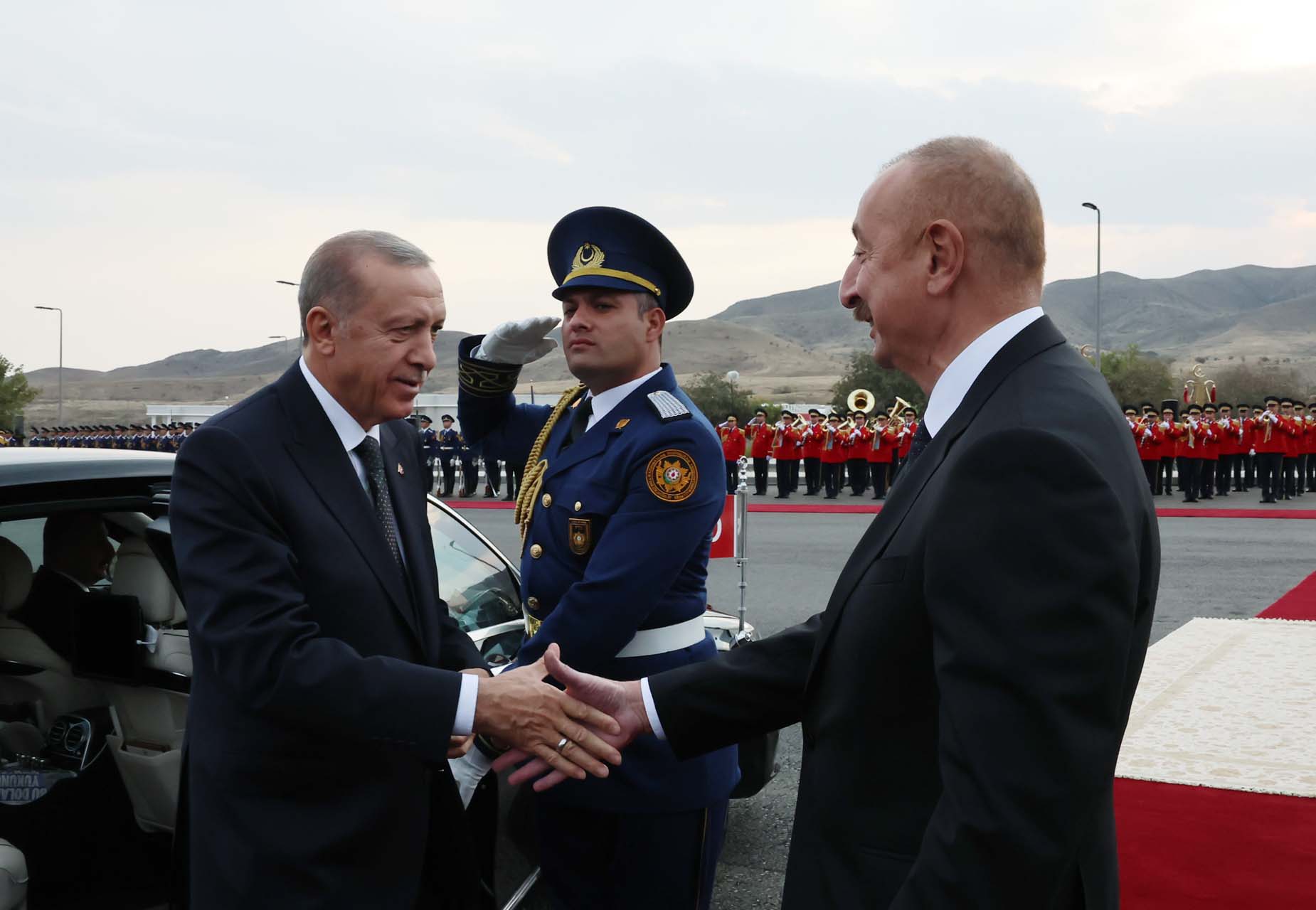 Canlı yayın | Cumhurbaşkanı Erdoğan ve Azerbaycan Cumhurbaşkanı Aliyev ile ortak basın toplantısında konuşuyor