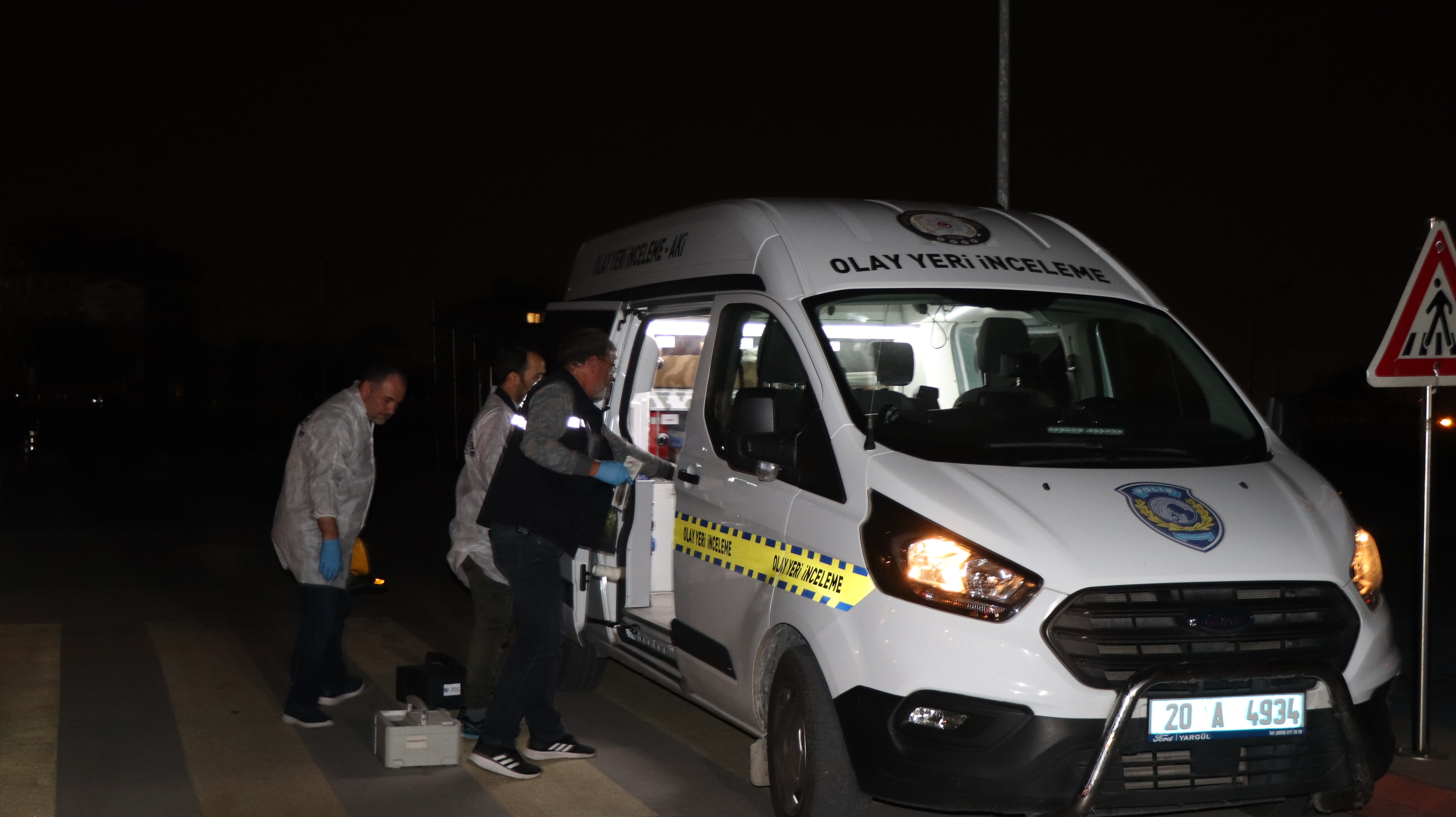 AVM'de feci ölüm! 46 yaşındaki kadın 3. kattan düşerek hayatını kaybetti!