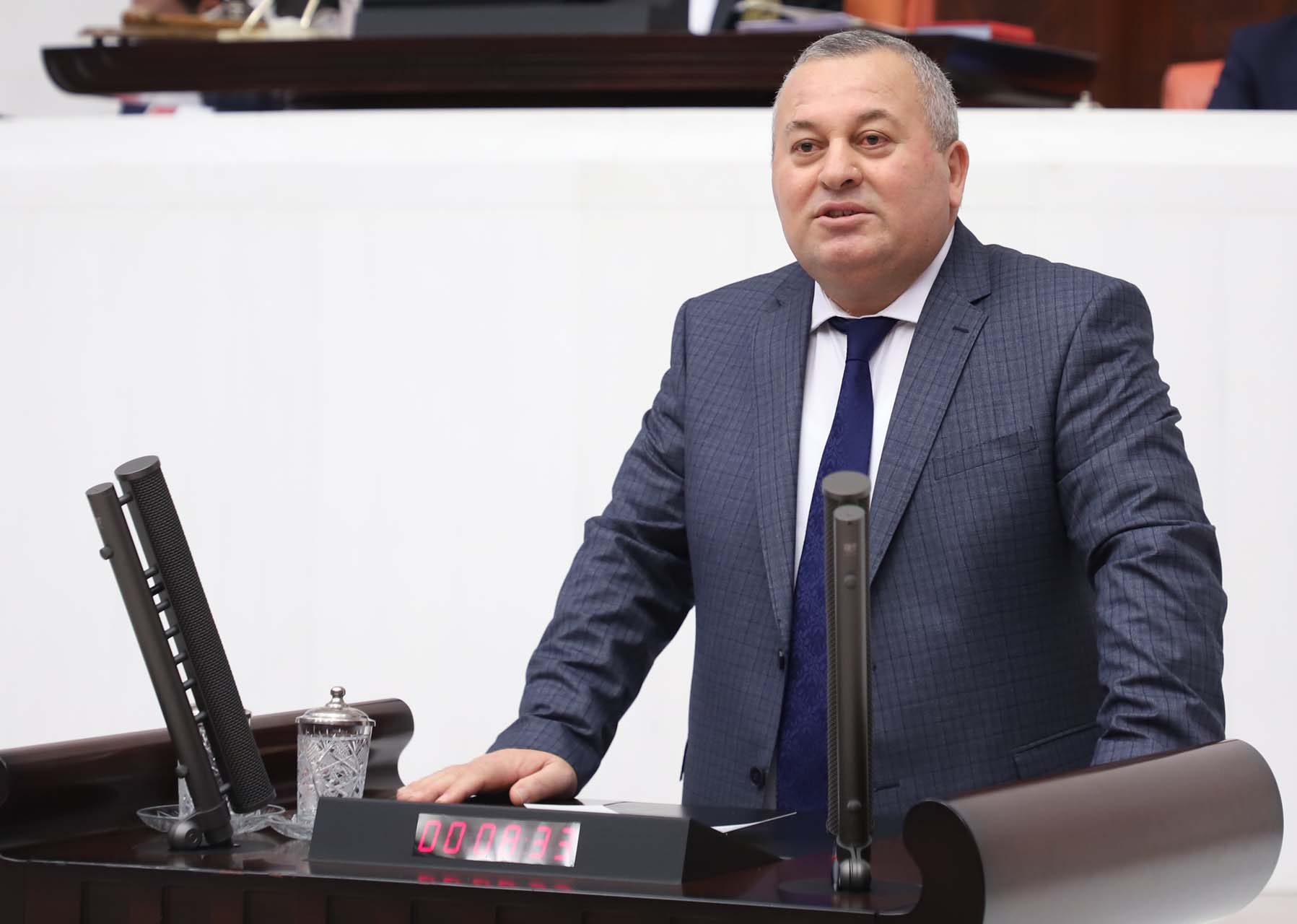 Canlı yayında gergin anlar! DP'li Cemal Enginyurt ve CHP'li Sezgin Tanrıkulu birbirine girdi!