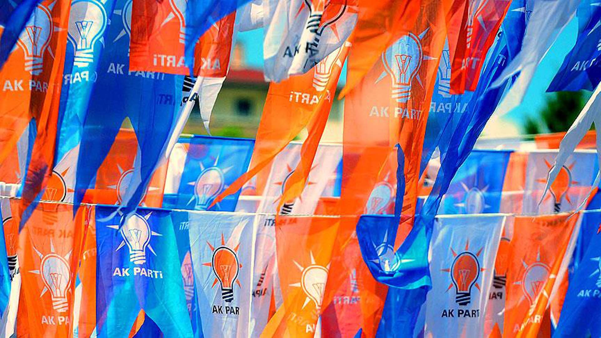 AK Parti'den, istifa eden Ahmet Eşref Fakıbaba için açıklama: O gitmişti zaten, aday olmayacağını bildiği için yolunu arıyordu