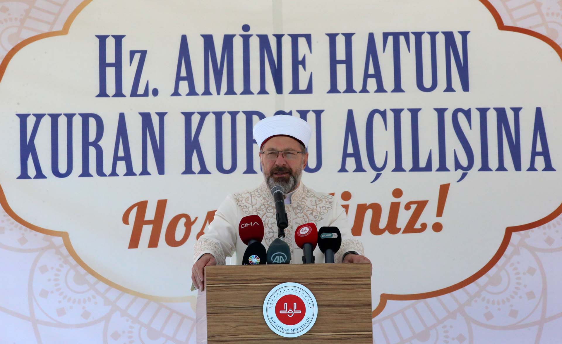 Diyanet İşleri Başkanı Ali Erbaş, Kayseri'de konuştu: Vatanını, ezanını ve bayrağını seven gençler yetiştireceğiz