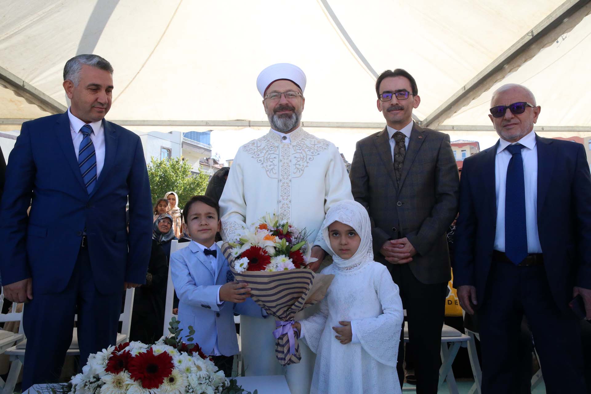 Diyanet İşleri Başkanı Ali Erbaş, Kayseri'de konuştu: Vatanını, ezanını ve bayrağını seven gençler yetiştireceğiz
