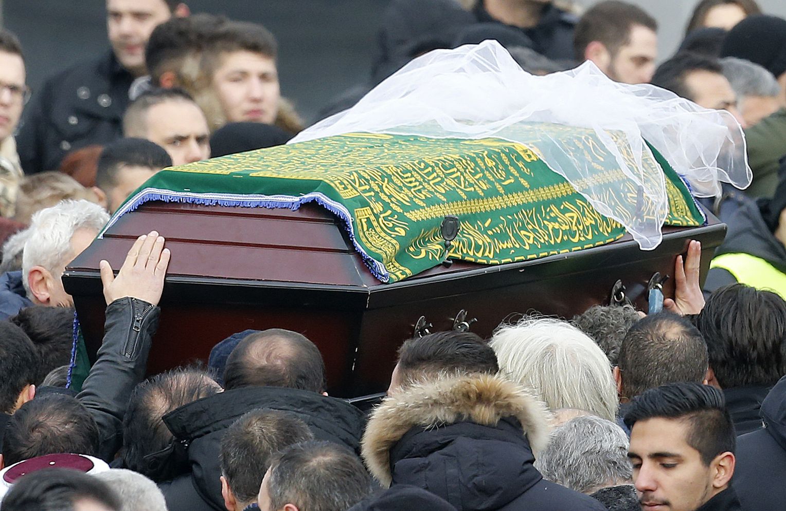 Rüyada Cenaze Görmek | Rüyada Cenazede Dua Etmek