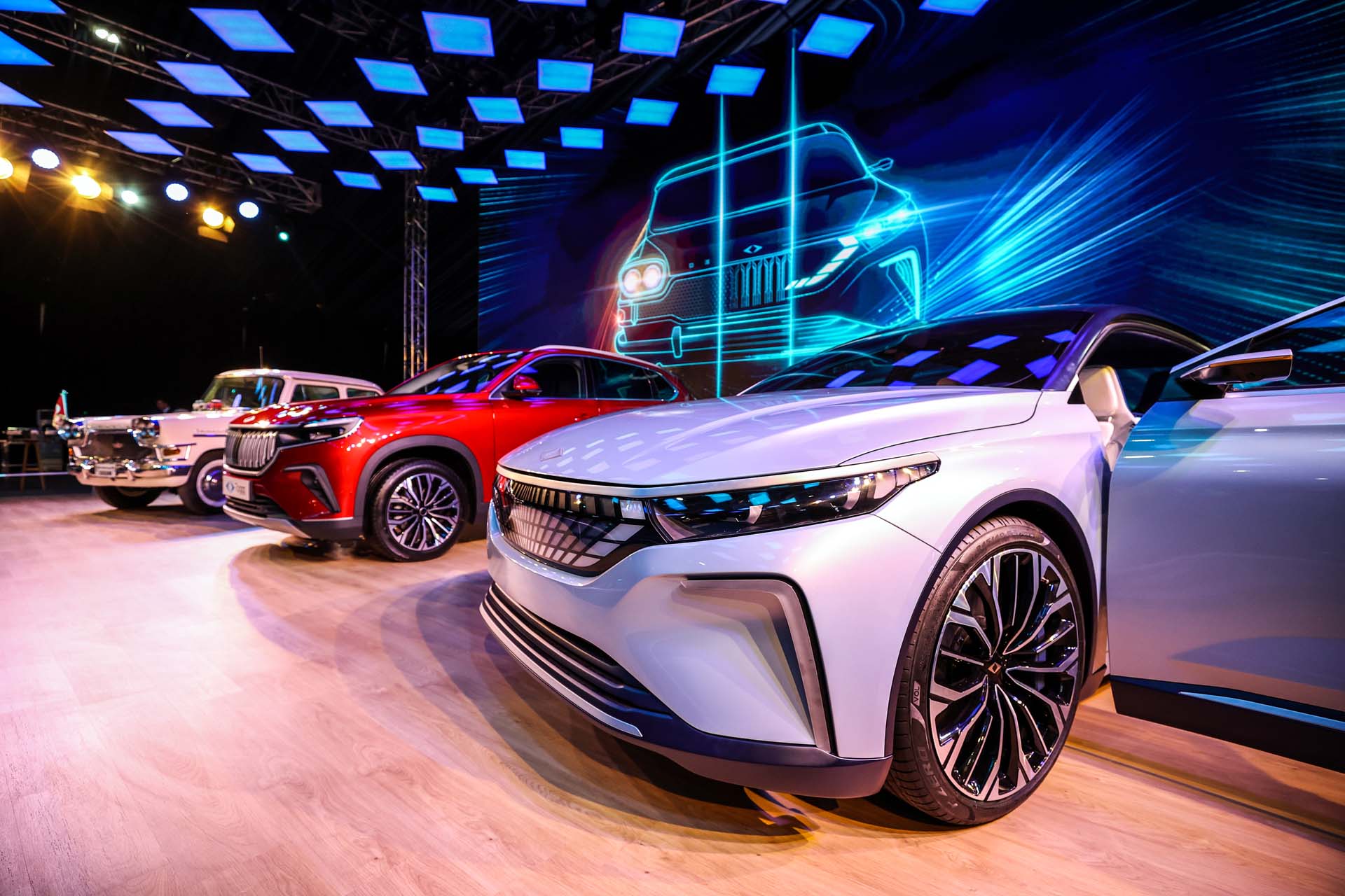 TOGG CEO'su Gürcan Karakaş, üretim sayısıyla ilgili konuştu: Biz buraya 100 bin adetlik kapasite kurduk ama...