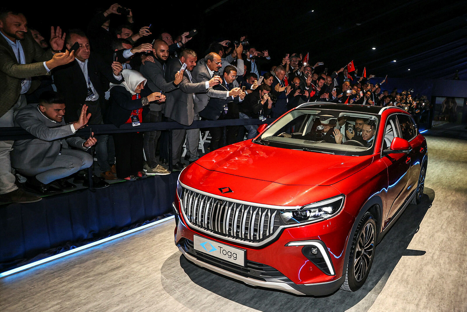 Bakan Nureddin Nebati canlı yayında açıkladı! Kamu bankaları TOGG için harekete geçiyor!