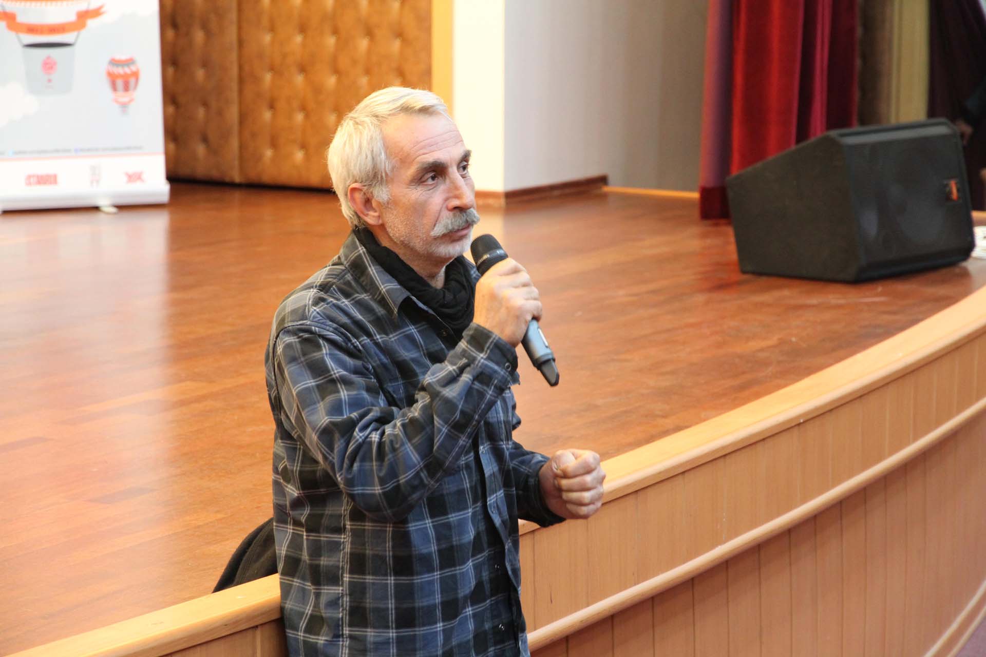 Menderes Samancılar duyurdu! Ünlü oyuncu Rıza Akın'dan kötü haber! 