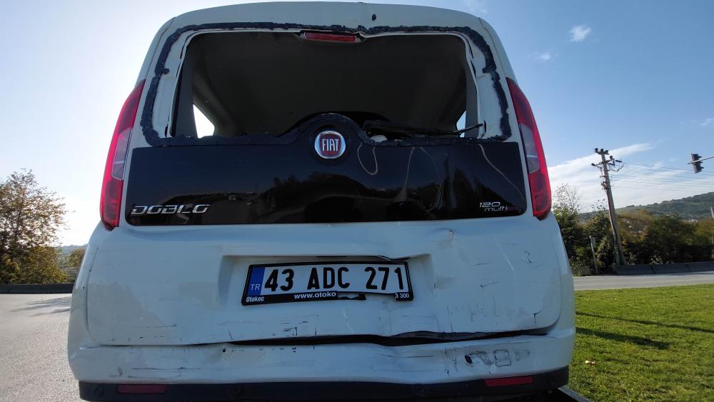 Samsun'da feci kaza! Sağlık çalışanlarına tır çaptı!