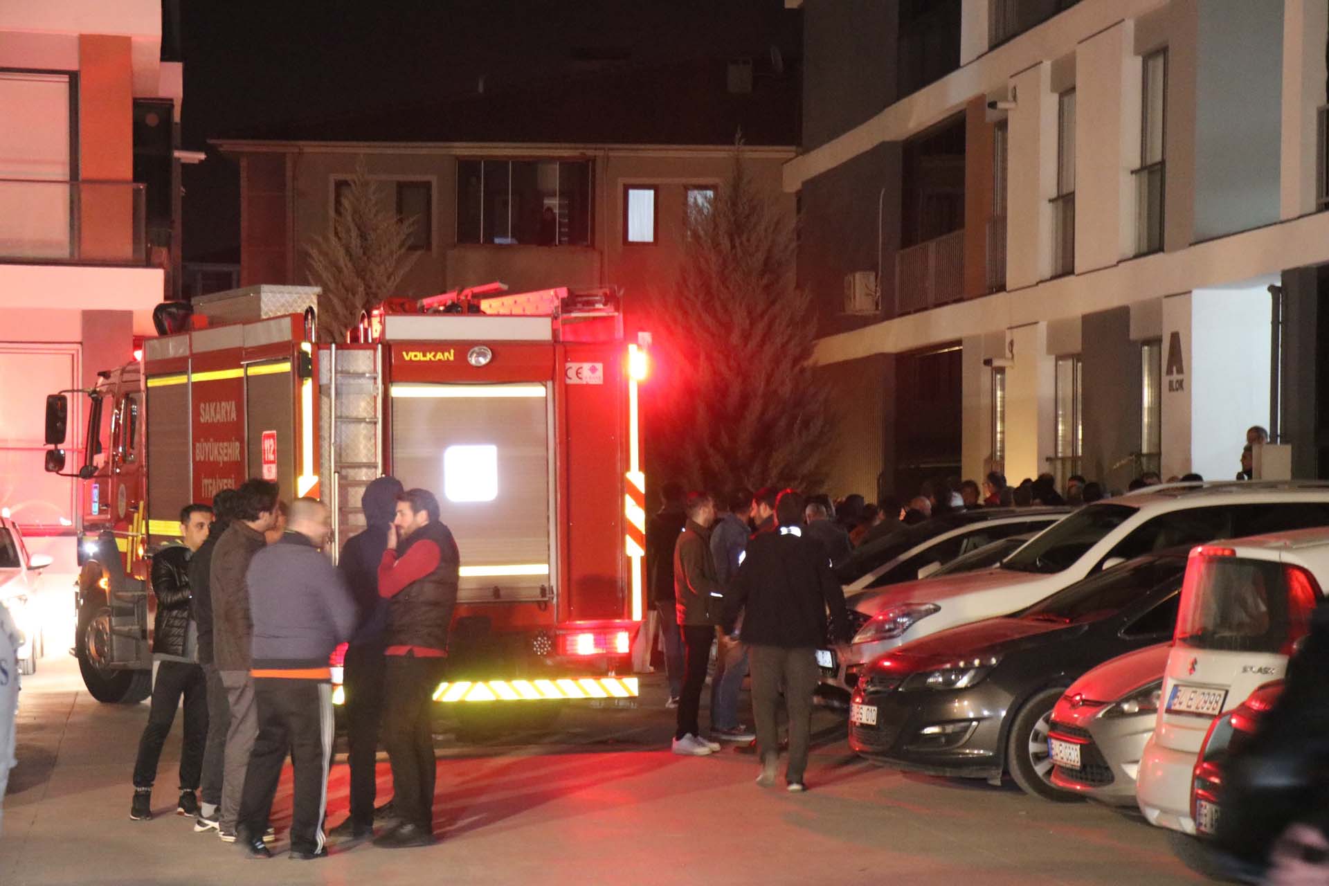 Sakarya'da korkunç olay! Ayrıldığı eşinin evinde kendini yaktı
