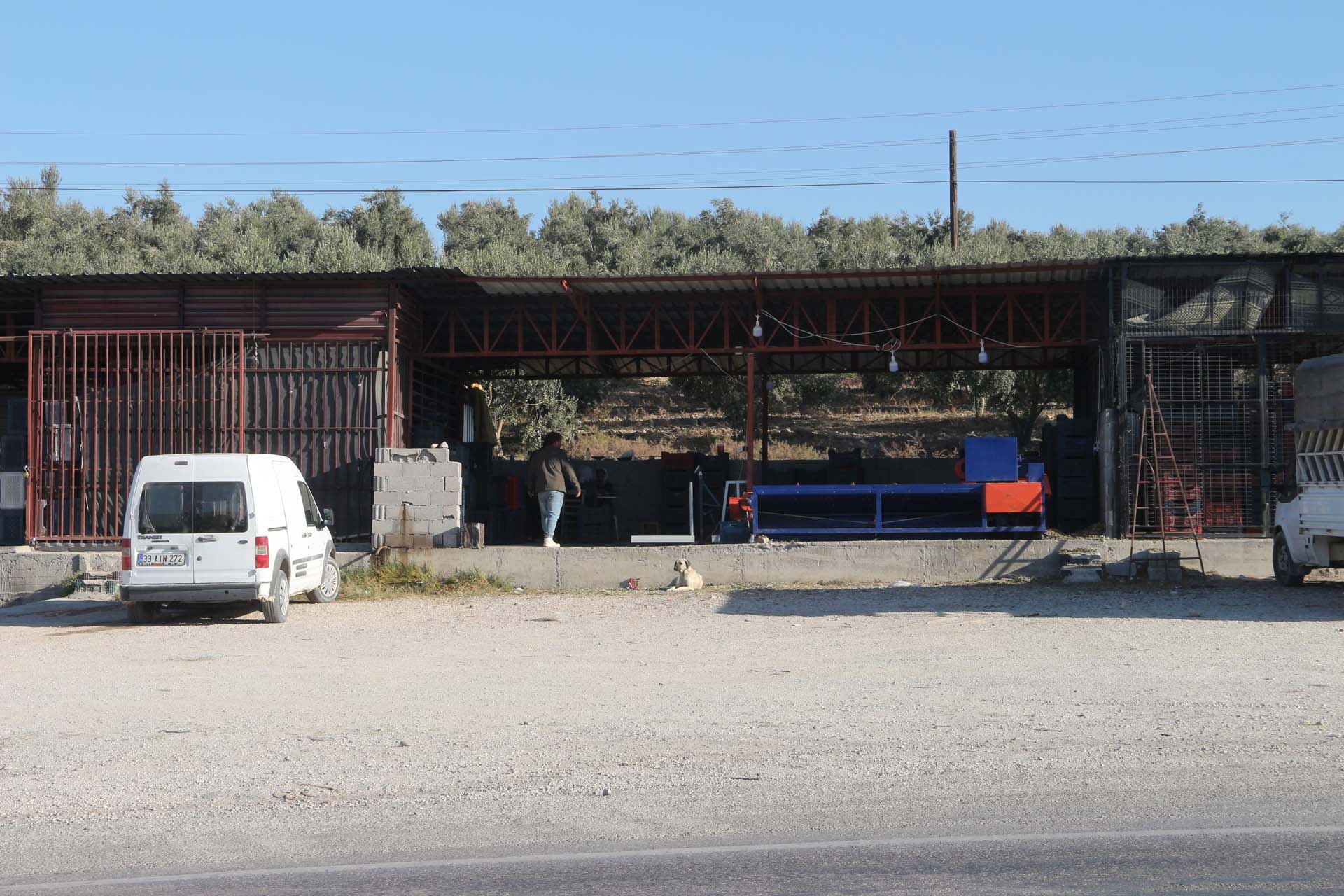 Filmlere konu olacak olay! Hırsız çaldığı paranın bir kısmını getirdi, not bıraktı: Sen sen ol, bir daha para şovu yapma