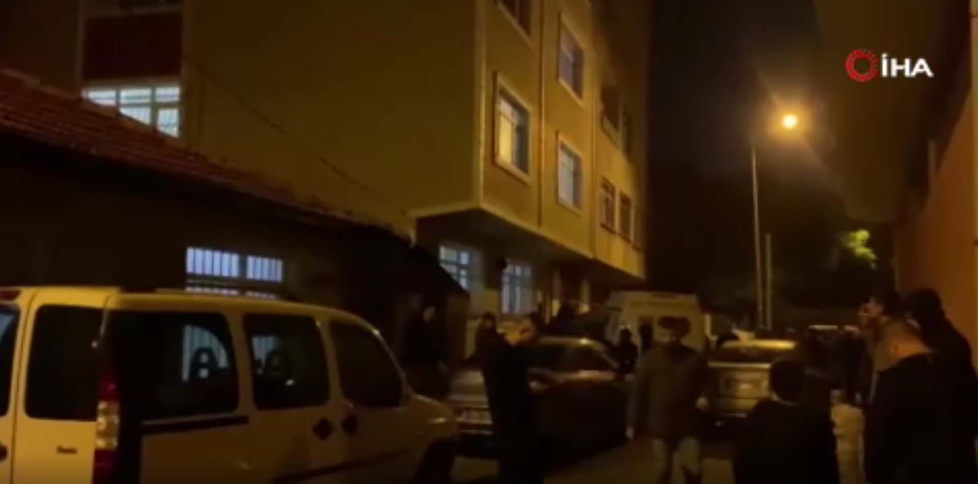 Madde bağımlısı genç dehşet saçtı! Tedaviye ikna etmeye çalışan kuzenini ve babasını...