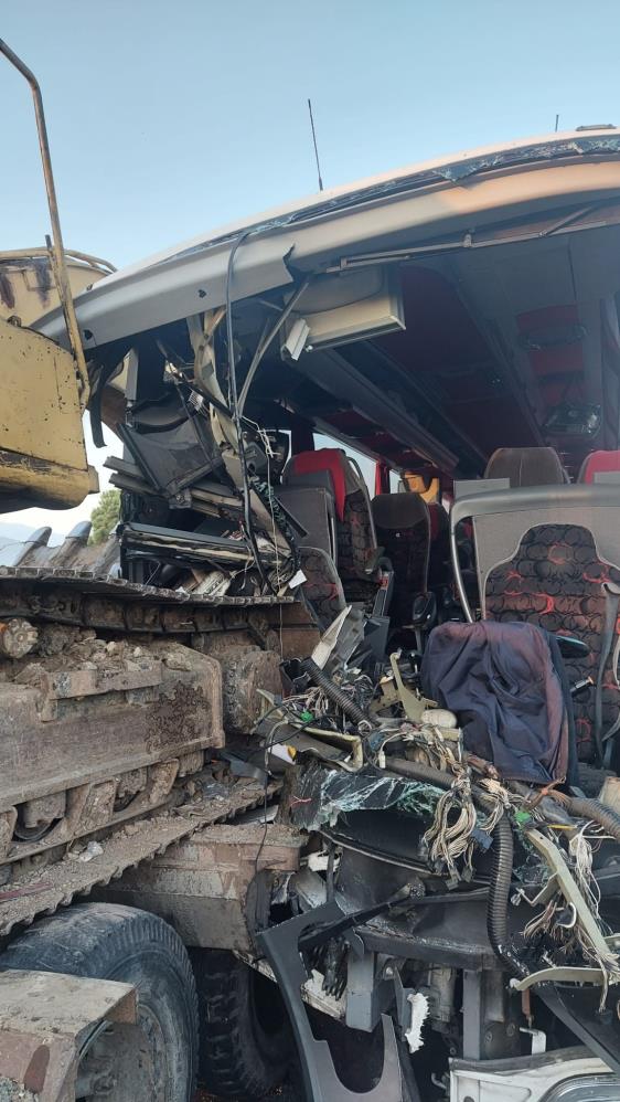 Amasya'da dehşet veren kaza! Ölü ve çok sayıda yaralı var