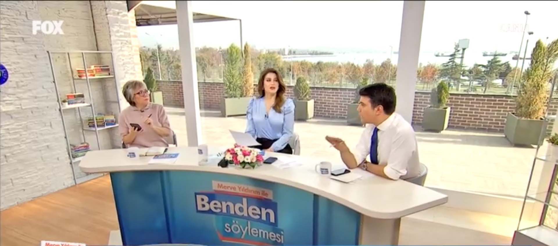 Bu ne perhiz bu ne lahana turşusu? FOX TV'de tepki çeken anlar! Ekonomiyi kötüledi, telefonun fiyatı sorulunca cevap veremedi