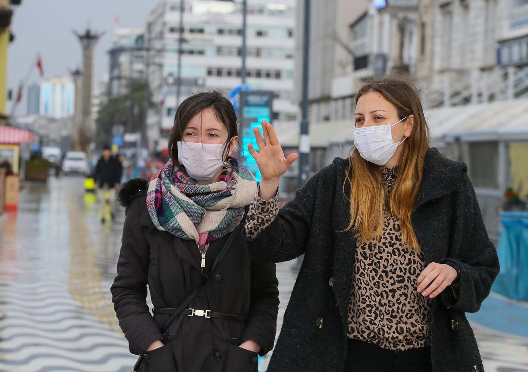 Bakan Koca'dan tedirgin eden koronavirüs açıklaması! Vakaların artacağı zamanı söyledi, aşı uyarısı yaptı