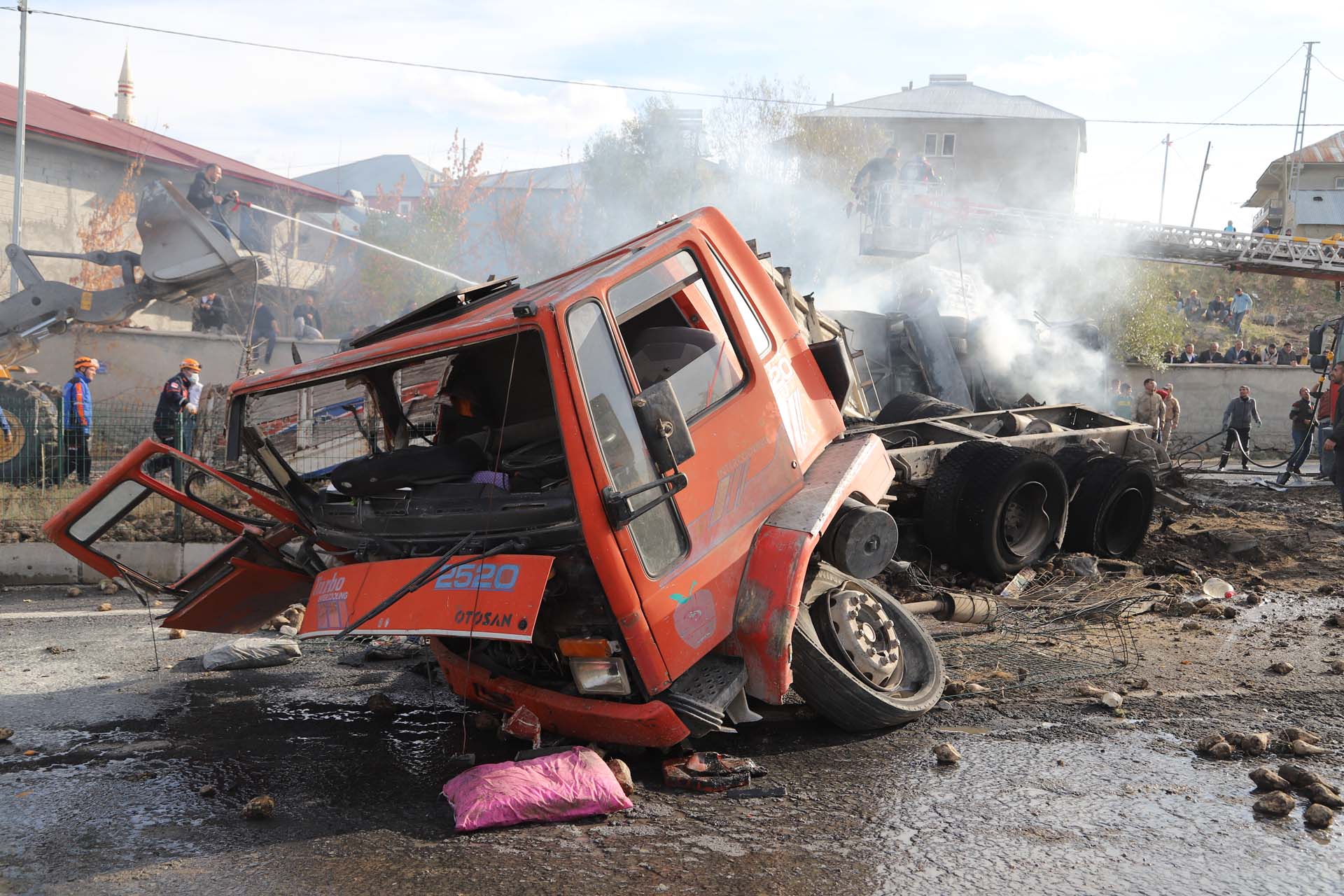 Ağrı Tutak'taki feci kazadan acı haber! Ölenlerin sayısı yükseldi