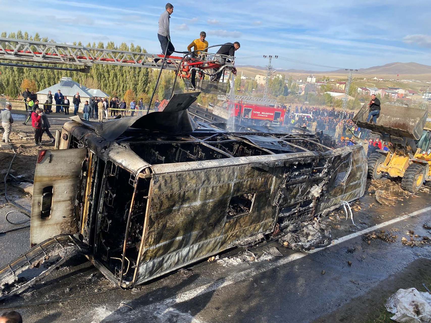 Ağrı Tutak'taki feci kazadan acı haber! Ölenlerin sayısı yükseldi