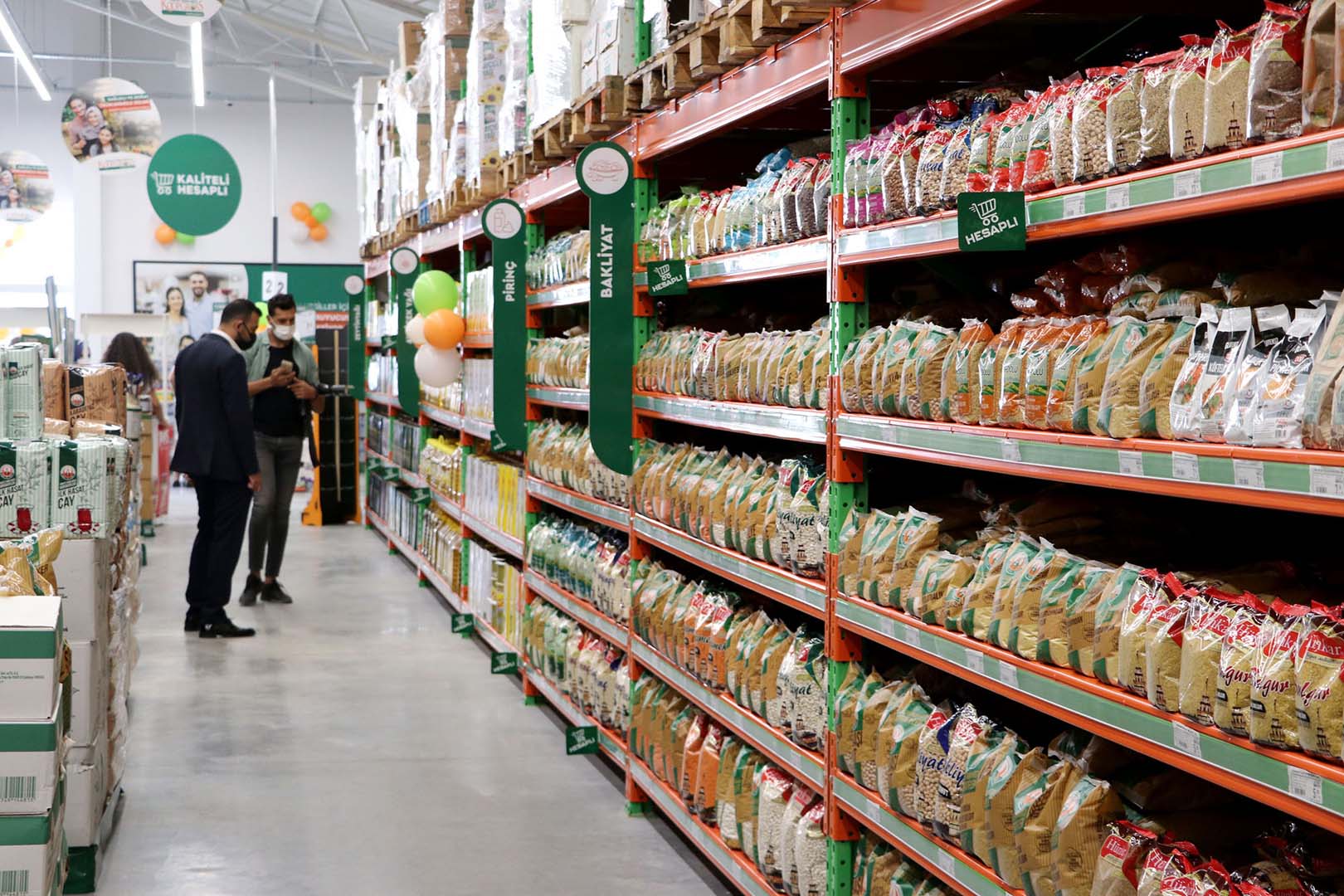 Anlaşma sağlandı! KOOP Bakkal geliyor: Yüzlerce ürün satılacak!