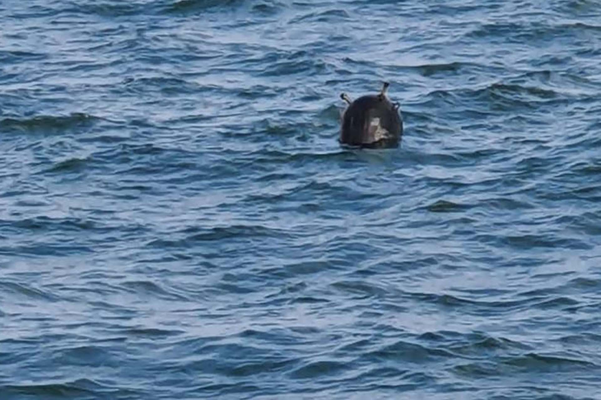 Son dakika | Karadeniz'de tehlikeli anlar! Türk kayığına mayın çarptı!