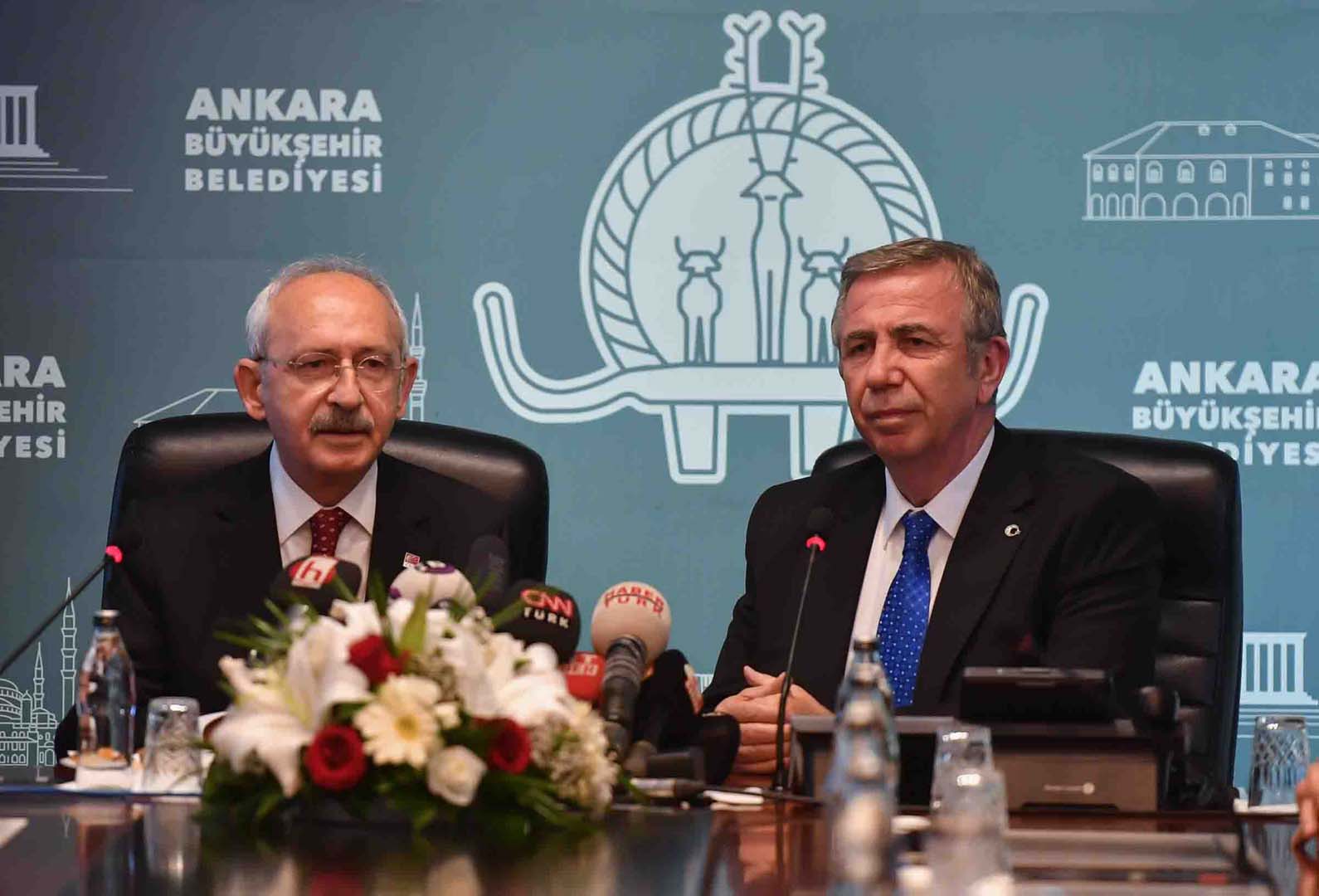 Meral Akşer'in adaylık çağrısına Mansur Yavaş'tan cevap! Kendi başıma çıkıp aday olmam