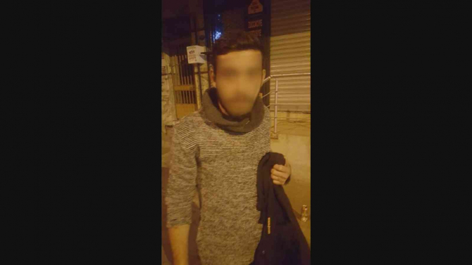 Telefon Hırsızlık şüphelisi polisin dikkati sayesinde yakayı ele verdi