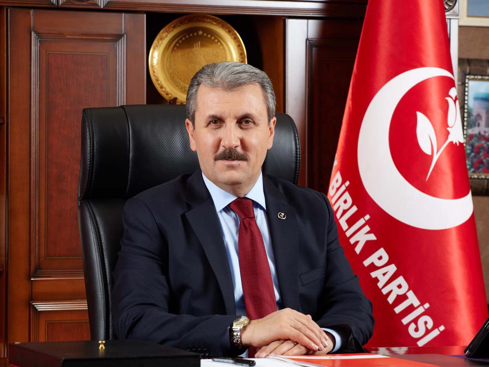 Mustafa Destici'den HDP'ye Taksim tepki: PKK'nın siyasi şubesinin bir yöneticisinin herhangi bir tepki göstermemesi bizi şaşırtmadı