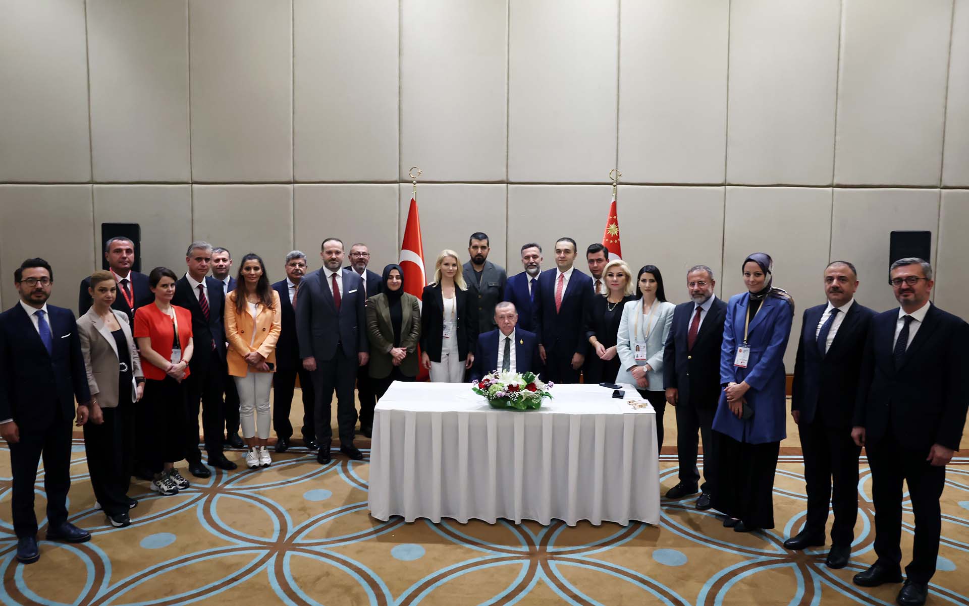 Cumhurbaşkanı Erdoğan'dan altılı masa çıkışı: Temenni ederiz ki İYİ Parti masayı terk ederek konumunu gözden geçirir