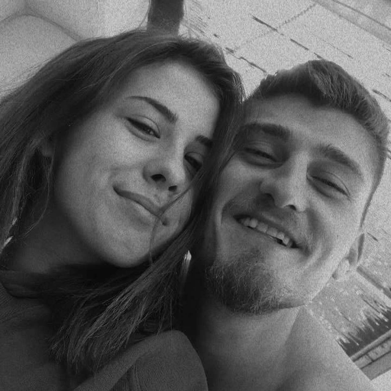 Aydın Kuşadası'nda dehşet! Erkek arkadaşını kalbinden bıçaklayarak öldürdü