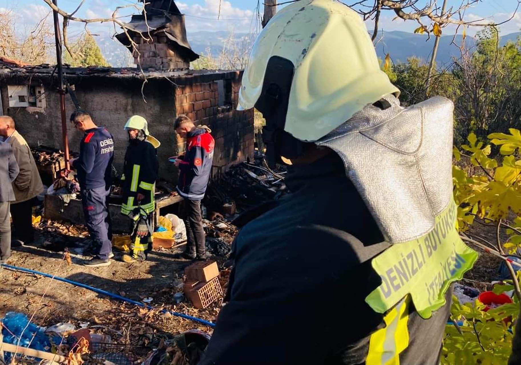 Denizli'de feci yangın! Alevlerin arasında kalan Hayriye Aysel'den acı haber! 