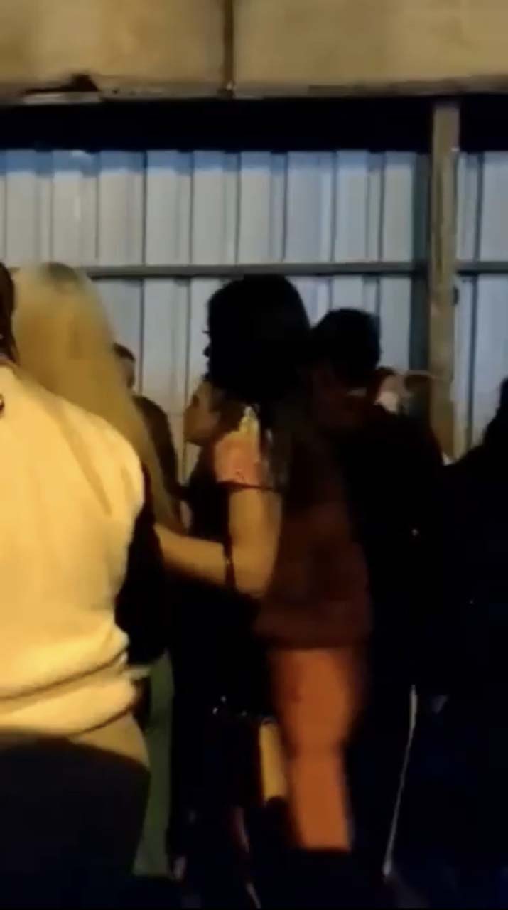 Beyoğlu'nda maganda dehşeti! Zihinsel engelli genci darp edip gasp ettiler