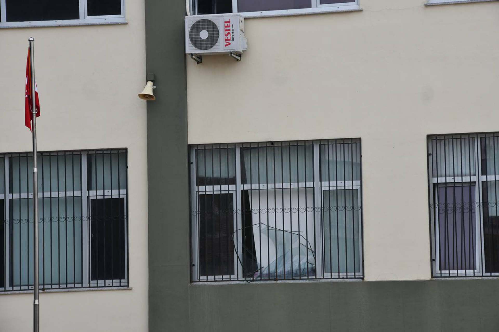 Son dakika | Gaziantep Karkamış'a roketli saldırı! İki bakan olay yerinde açıklama yaptı: Detaylar kahretti