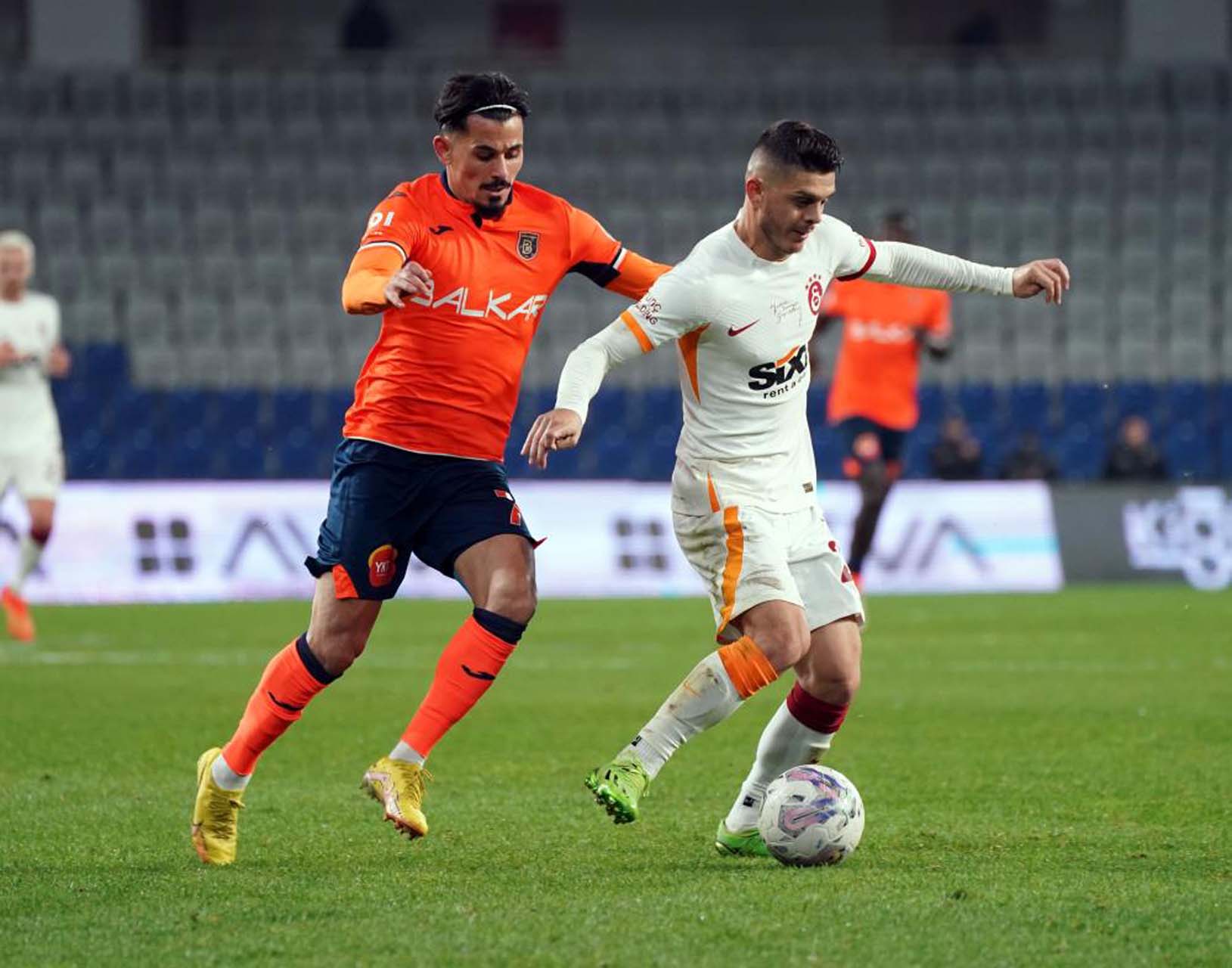 Galatasaray'a Milot Rashica şoku! İstenen bonservis bedeli dudak uçuklattı