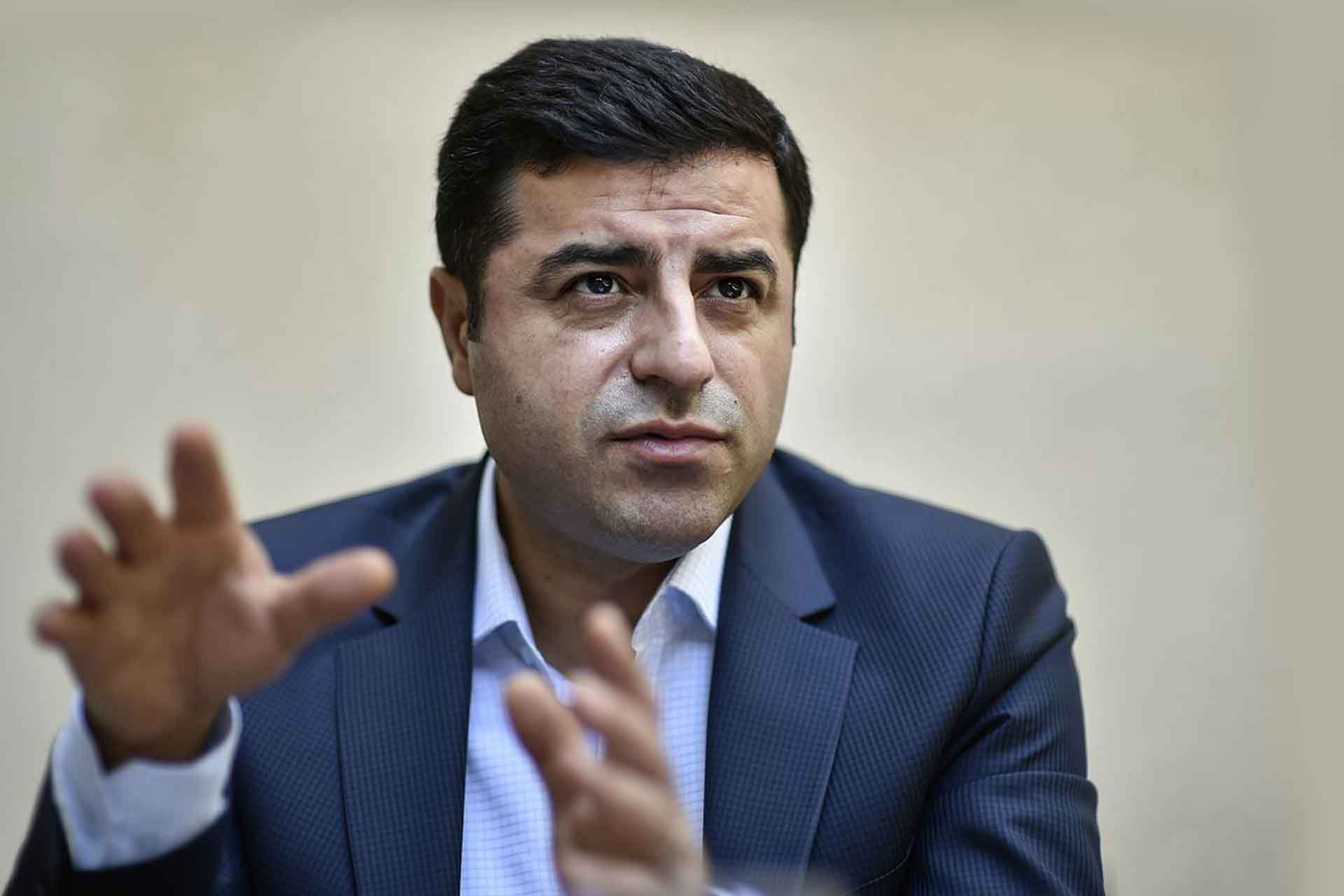 Pençe Kılıç Hava Harekatı, Selahattin Demirtaş'ı rahatsız etti! Operasyonun durması için çağrı yaptı 