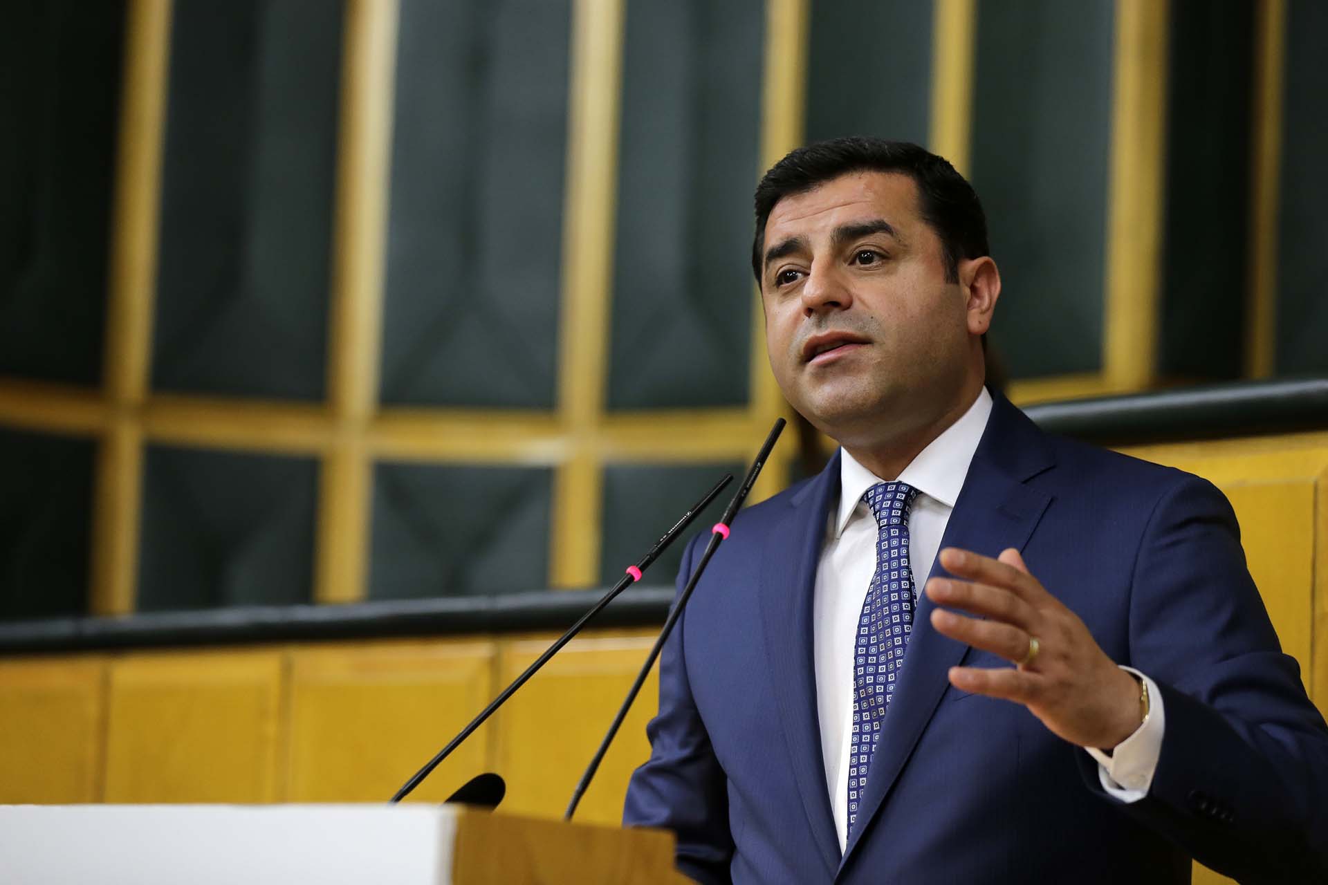 Pençe Kılıç Hava Harekatı, Selahattin Demirtaş'ı rahatsız etti! Operasyonun durması için çağrı yaptı 