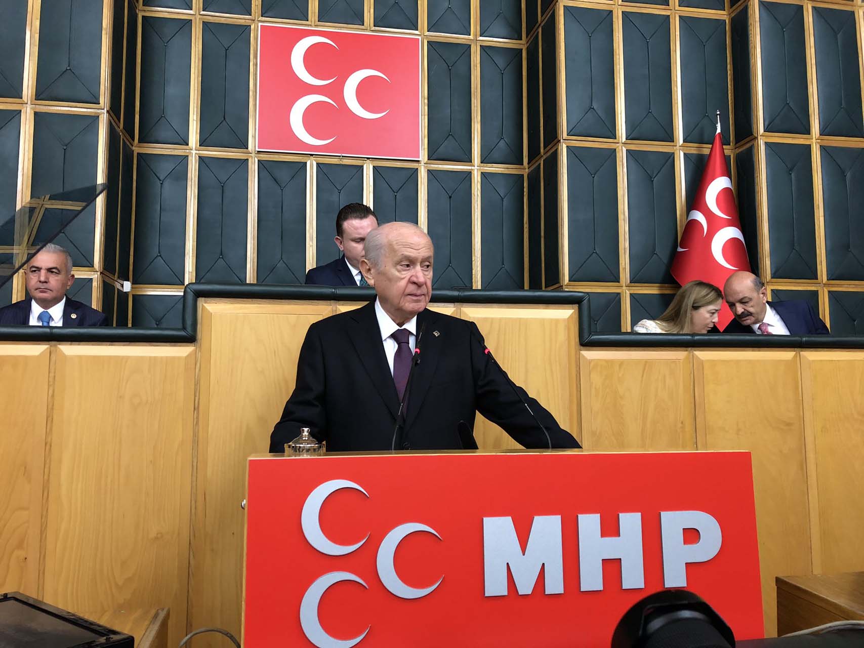 MHP lideri Devlet Bahçeli'den dikkat çeken sözler: Cumhurbaşkanımızın Sisi ile teması doğru, Esad ile de görüşmeli